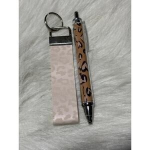 Pen and keychain set